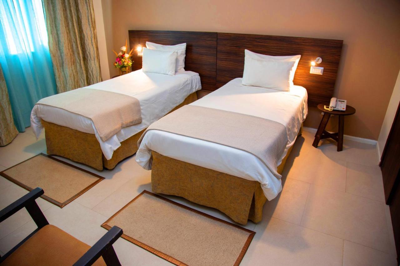 Hotel La Villette أنتاناناريفو المظهر الخارجي الصورة